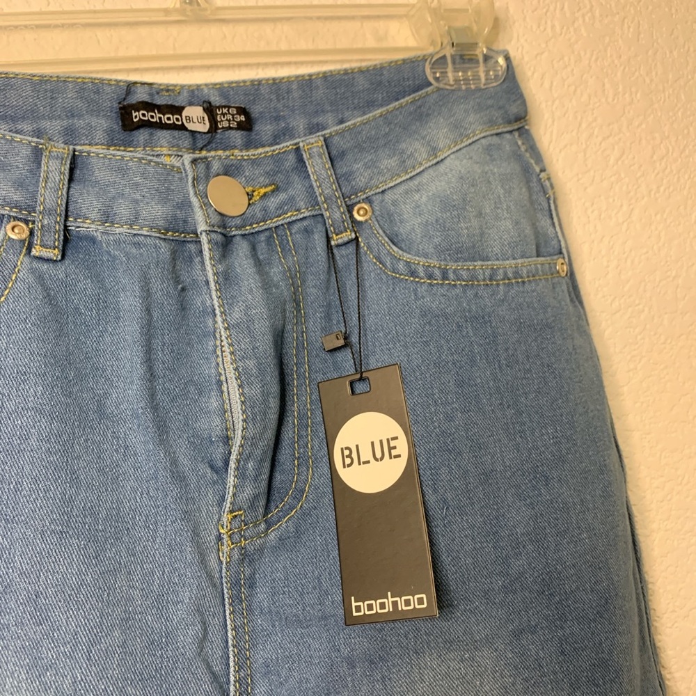 BOOHOO BUM RIP JEANS - Picture 5 of 5